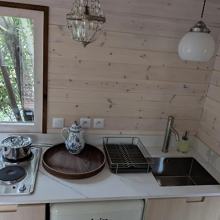 Bed & Breakfast Roulotte Avec Terrasse A